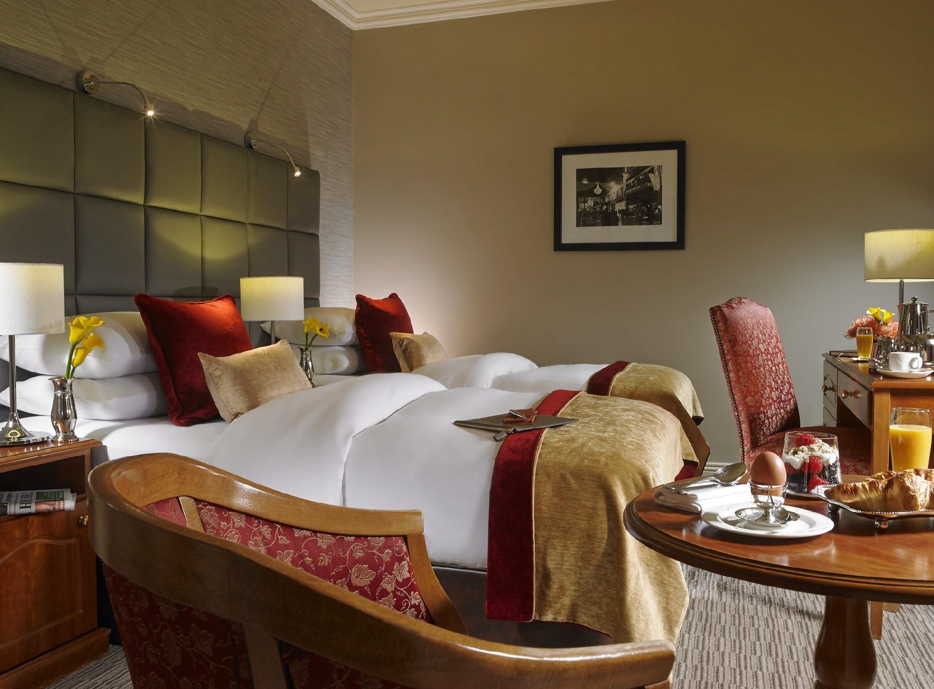 Buswells Hotel Дублин Экстерьер фото