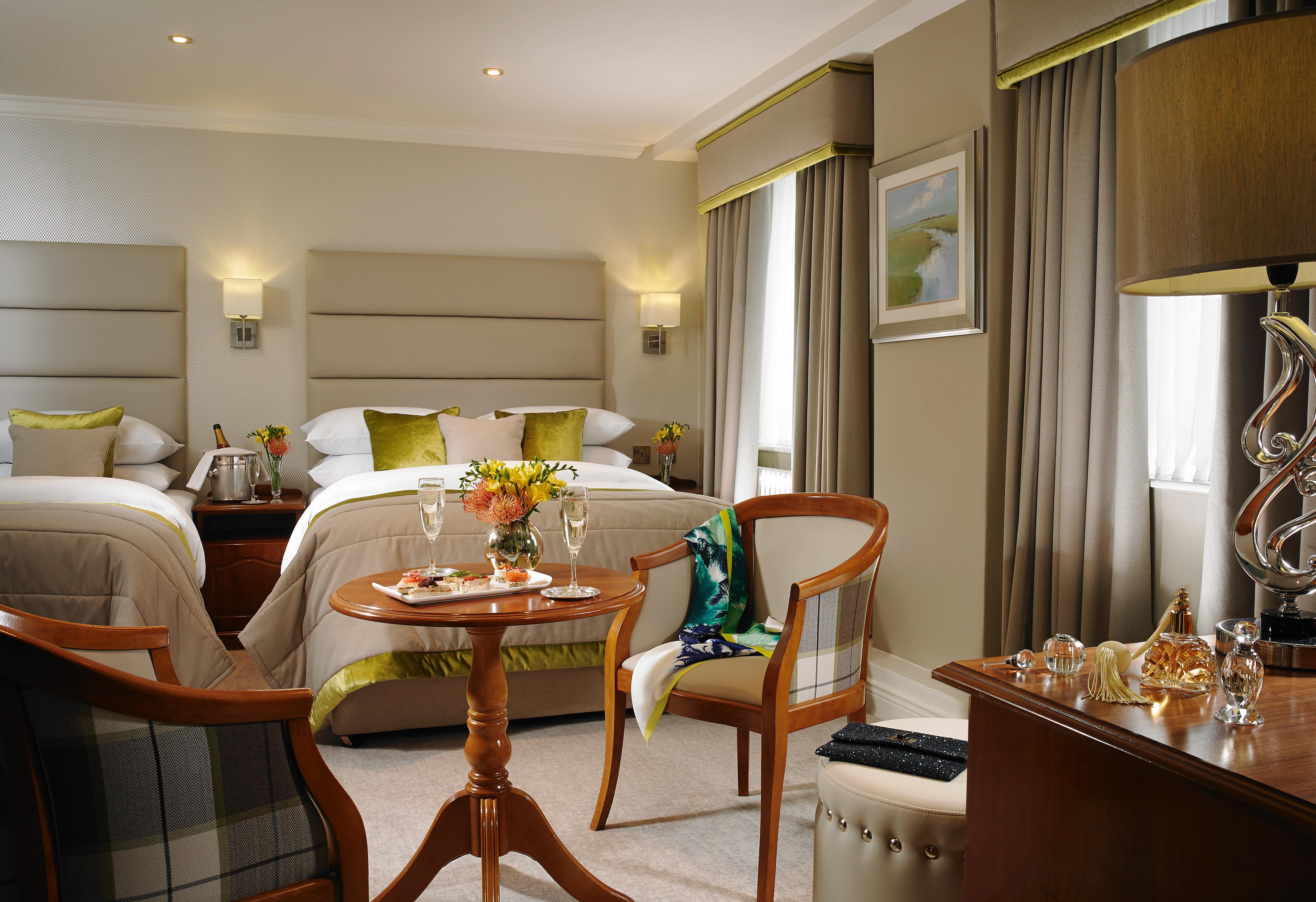 Buswells Hotel Дублин Экстерьер фото