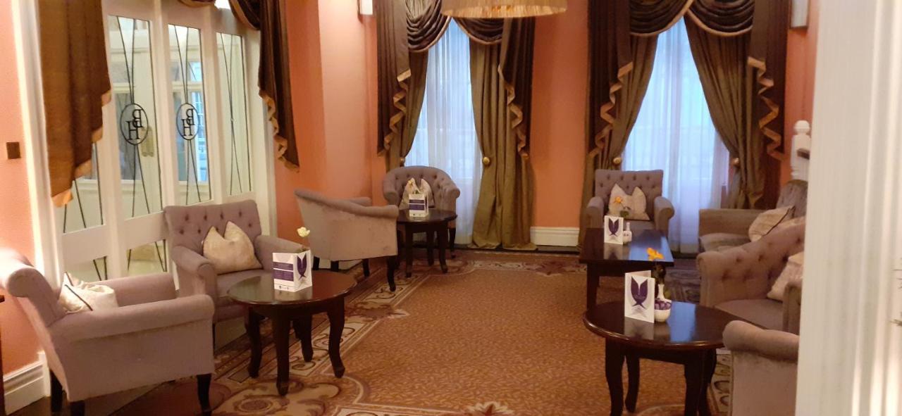Buswells Hotel Дублин Экстерьер фото